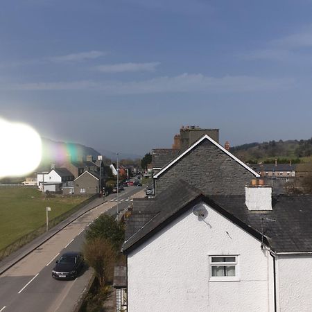 The Meadowsweet Hotel & Self Catering Apartments Llanrwst Exterior photo