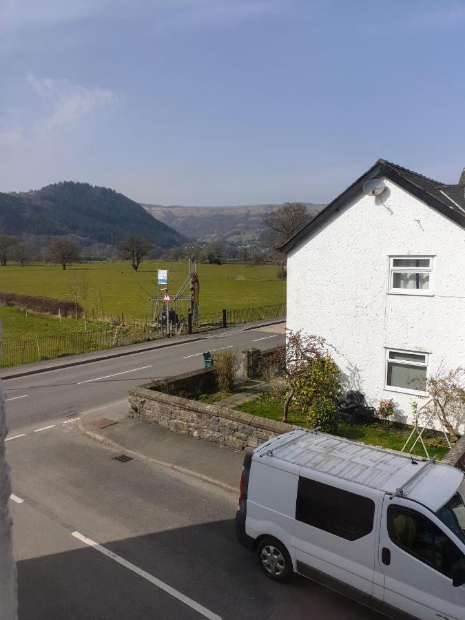 The Meadowsweet Hotel & Self Catering Apartments Llanrwst Exterior photo