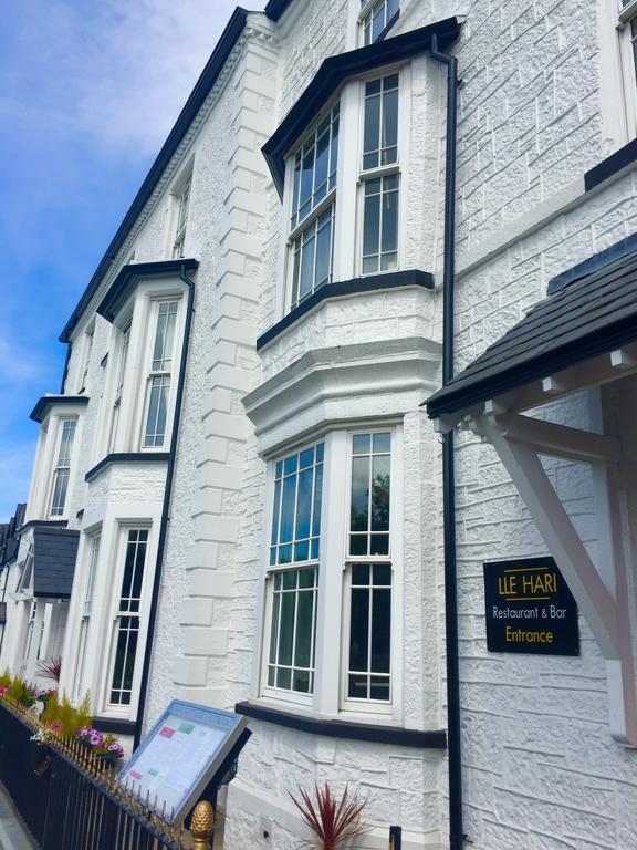 The Meadowsweet Hotel & Self Catering Apartments Llanrwst Exterior photo